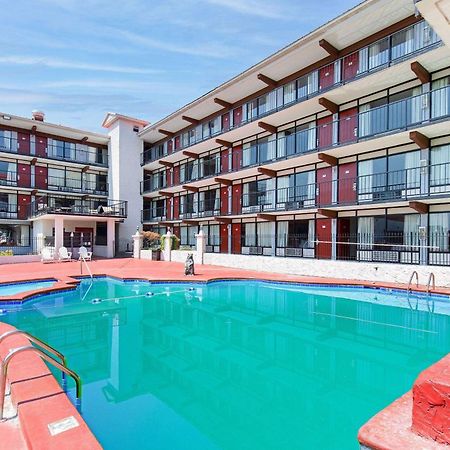 Americana Inn A Travelodge By Wyndham Pigeon Forge Luaran gambar