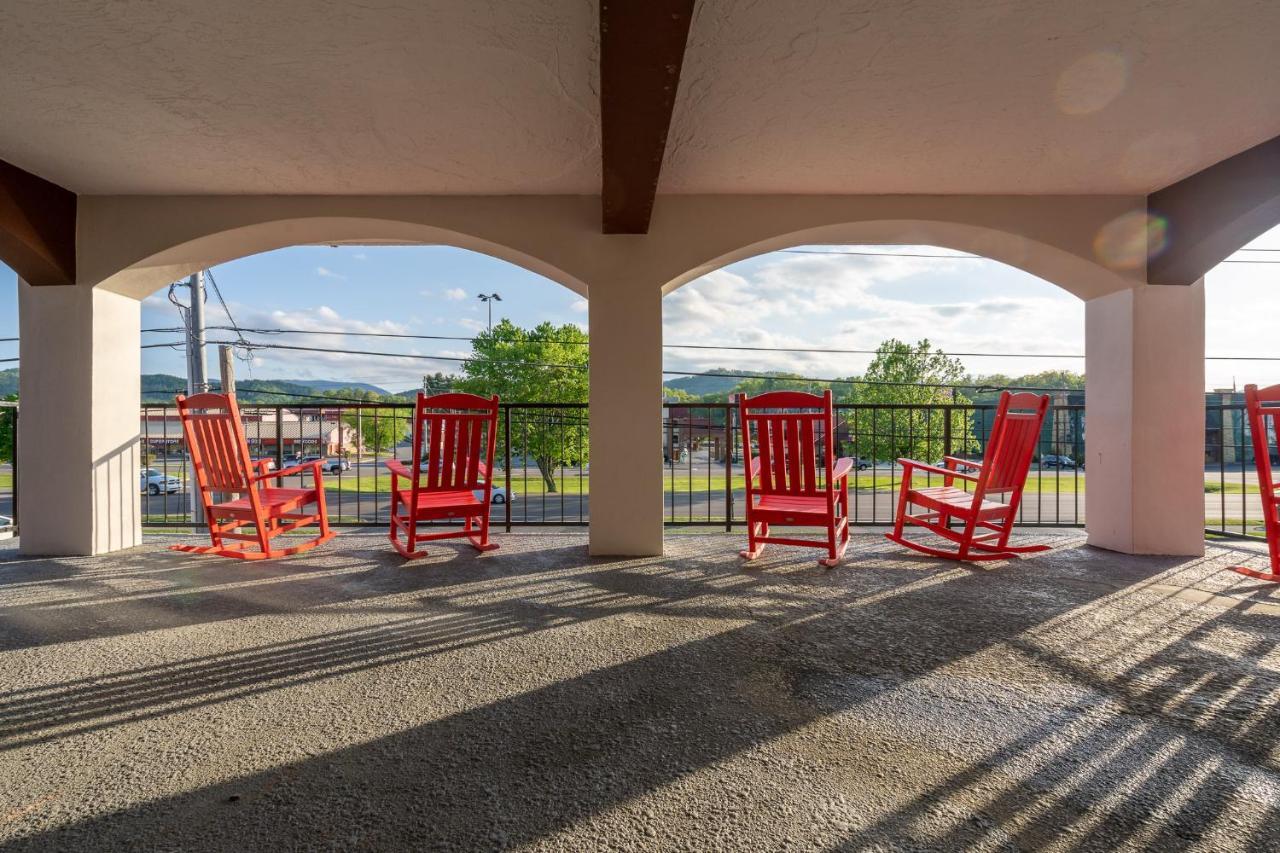 Americana Inn A Travelodge By Wyndham Pigeon Forge Luaran gambar