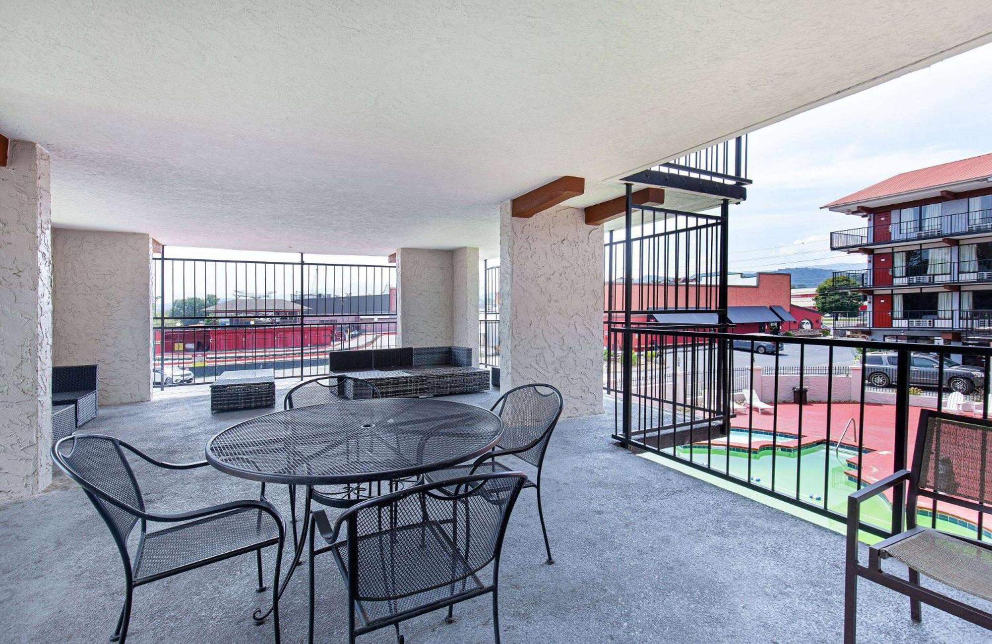 Americana Inn A Travelodge By Wyndham Pigeon Forge Luaran gambar