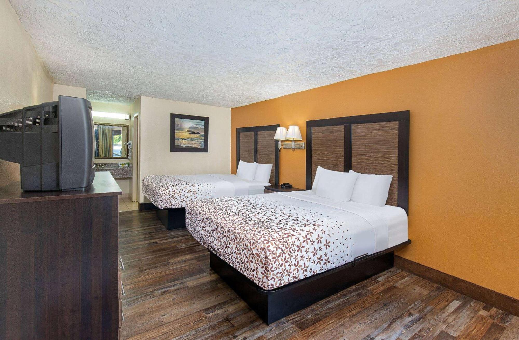 Americana Inn A Travelodge By Wyndham Pigeon Forge Luaran gambar