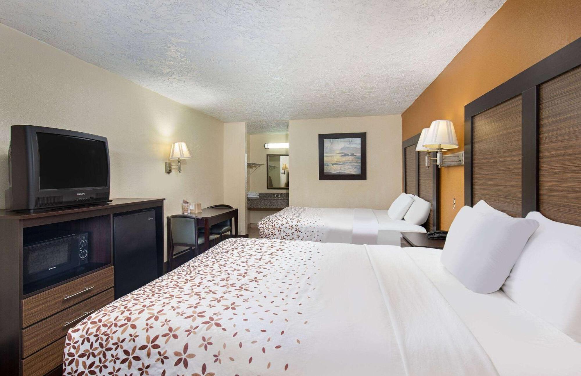 Americana Inn A Travelodge By Wyndham Pigeon Forge Luaran gambar