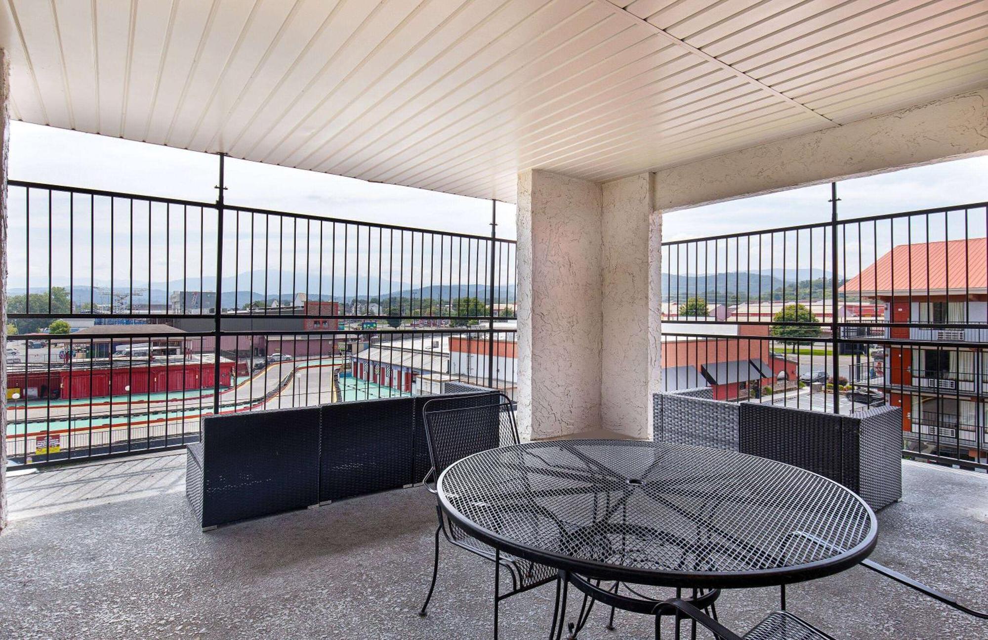 Americana Inn A Travelodge By Wyndham Pigeon Forge Luaran gambar