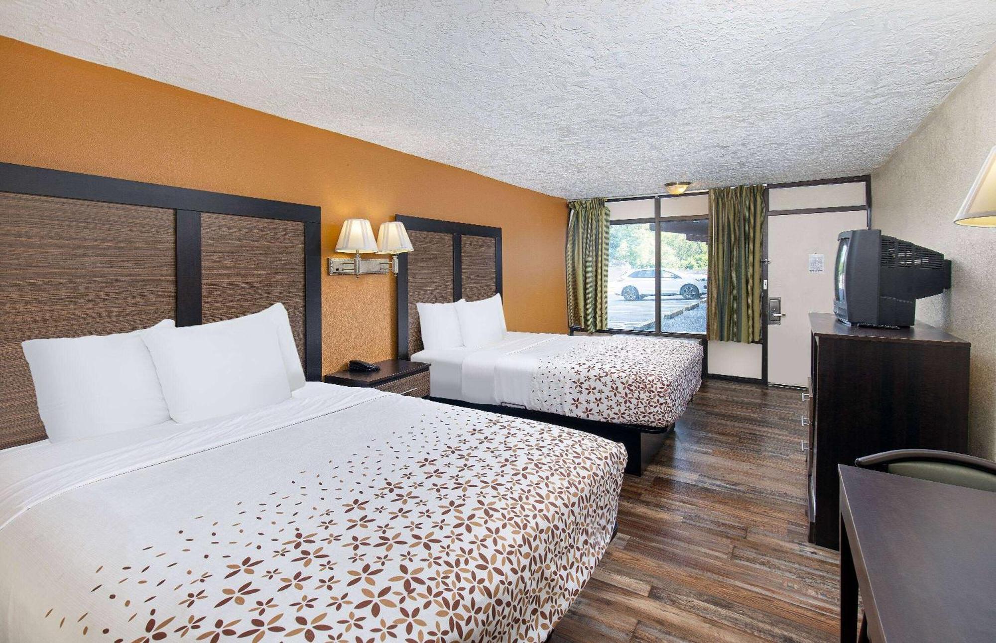 Americana Inn A Travelodge By Wyndham Pigeon Forge Luaran gambar